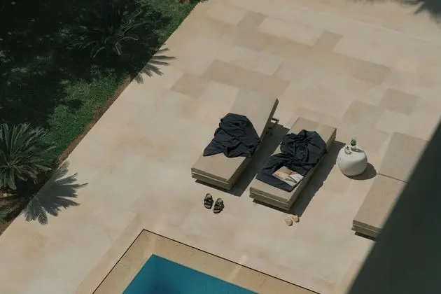 Junior Süit (2 adults)