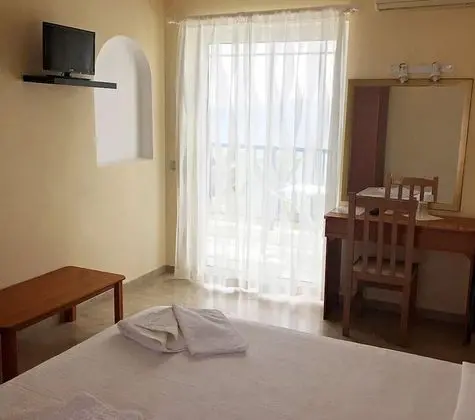 Tek Büyük Yataklı Oda, Balkon, Deniz Manzaralı