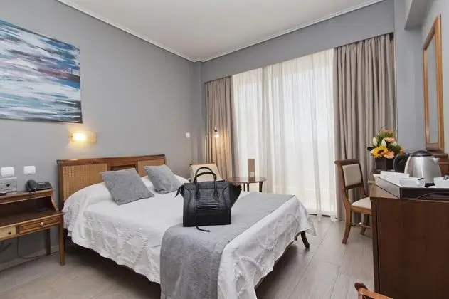 Tek Büyük Yataklı Oda, Balkon, Deniz Manzaralı