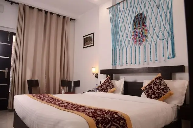 Premium Tek Büyük Yataklı Oda