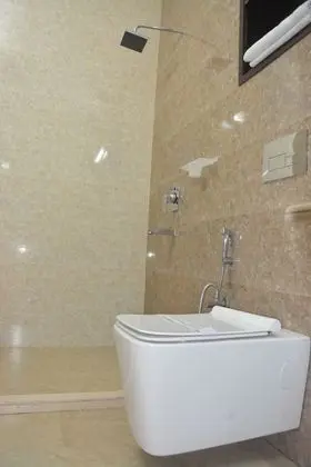 Premium Tek Büyük Yataklı Oda