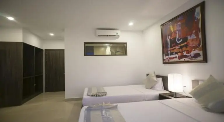 Deluxe Triple Room, 1 Bedroom, Balcony, City View