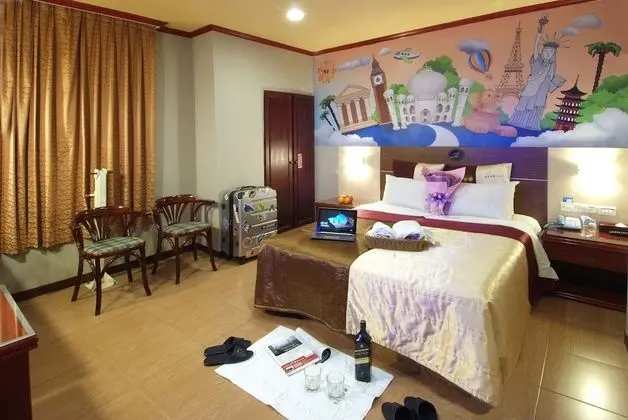 Deluxe Tek Büyük Yataklı Oda