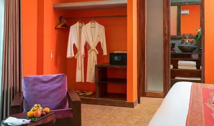 Premier Suite Pool Access