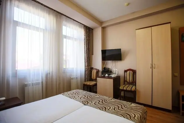 Superior Tek Büyük veya İki Ayrı Yataklı Oda