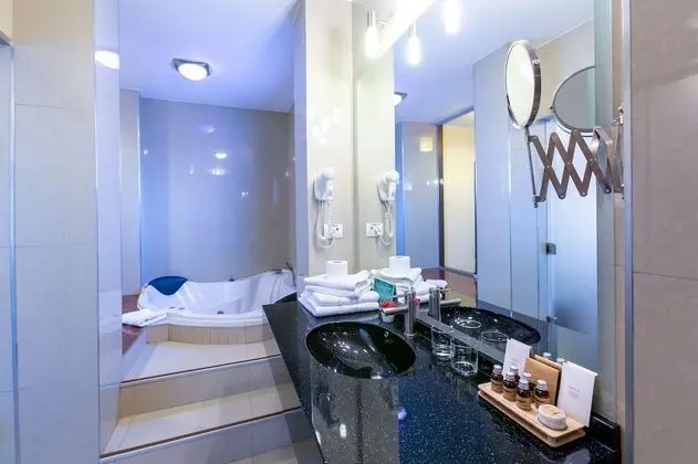 Tek Büyük Yataklı Oda (Golden)