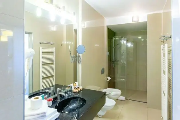 Tek Büyük Yataklı Oda (Golden)