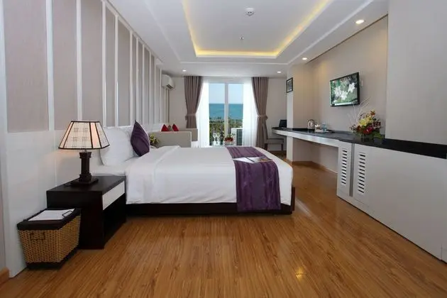 Grand Deluxe