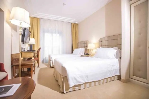 Classic Oda, 1 Çift Kişilik veya 2 Tek Kişilik Yatak