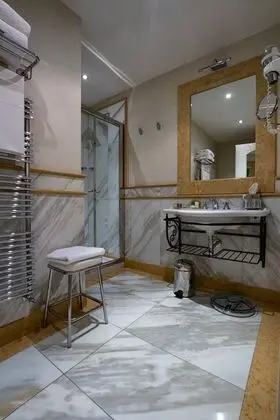 Classic Oda, 1 Çift Kişilik veya 2 Tek Kişilik Yatak