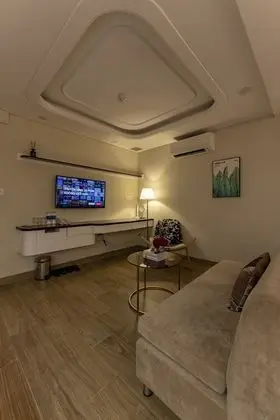 Stüdyo (Basement Apartment)