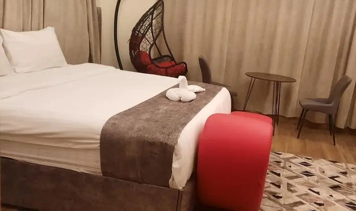 Deluxe Tek Büyük veya İki Ayrı Yataklı Oda