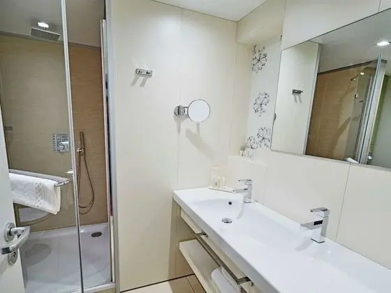 Standard Oda, 2 Tek Kişilik Yatak, Küvet