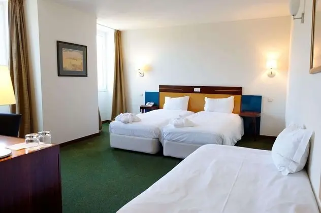 Standard Oda, 3 Tek Kişilik Yatak