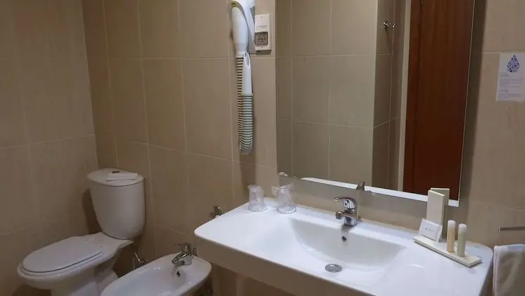 Standard Oda, 3 Tek Kişilik Yatak