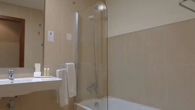 Standard Oda, 3 Tek Kişilik Yatak