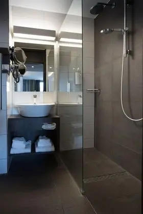 Standard Oda, 1 Büyük (Queen) Boy Yatak (Extra Small)