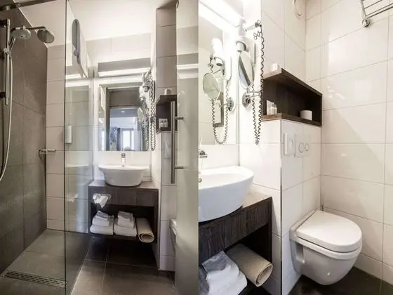 Standard Oda, 1 Büyük (Queen) Boy Yatak (Extra Small)