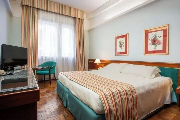 Deluxe Tek Büyük veya İki Ayrı Yataklı Oda