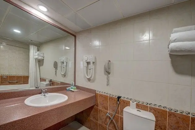Standard Tek Büyük Yataklı Oda, 1 Büyük (Queen) Boy Yatak, Küvet