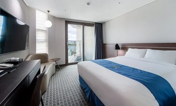 Standard Oda, 1 Büyük (Queen) Boy Yatak