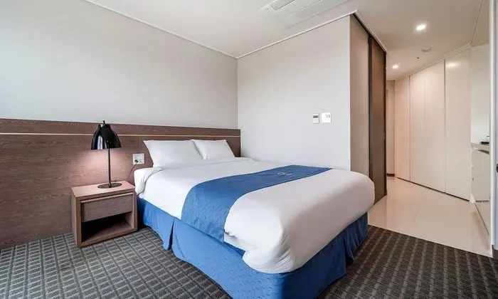 Standard Oda, 1 Büyük (Queen) Boy Yatak