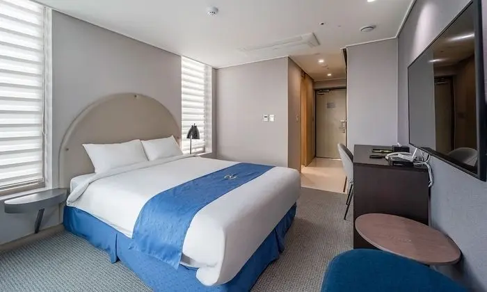 Superior Oda, 1 Büyük (Queen) Boy Yatak