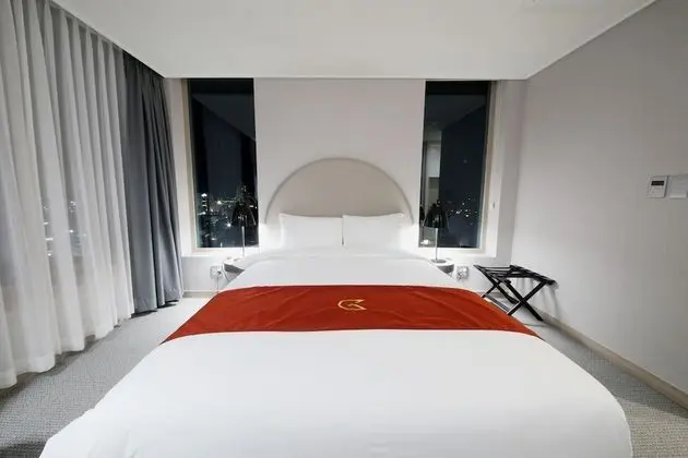 Superior Oda, 1 Büyük (Queen) Boy Yatak