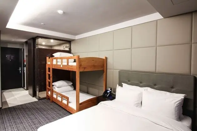 Deluxe Dört Kişilik Oda (Randomly assigned bed type)