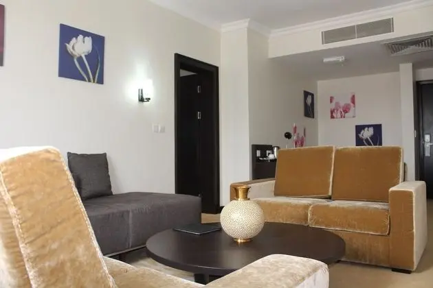 Süit, 1 Çift Kişilik Yatak, Küvet, Şehir Manzaralı