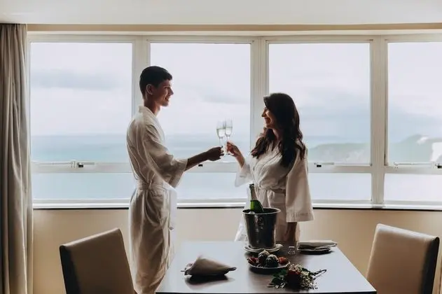 Süit, 1 En Büyük (King) Boy Yatak, Küçük Mutfak, Deniz Manzaralı