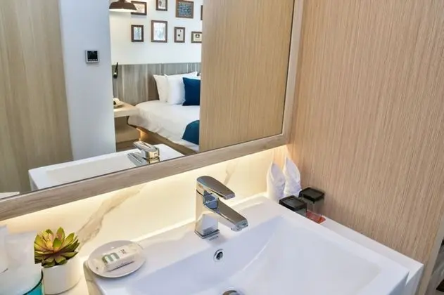 Deluxe Oda, 1 En Büyük (King) Boy Yatak, Balkon