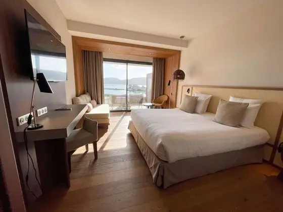 Deluxe Oda, 1 En Büyük (King) Boy Yatak, Balkon, Deniz Manzaralı