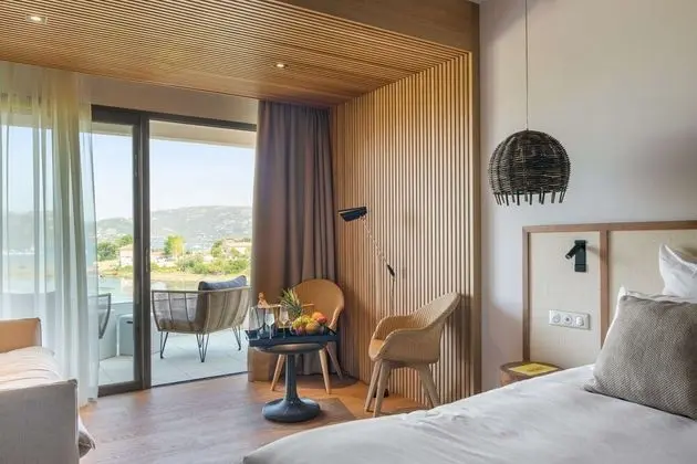 Deluxe Oda, 1 En Büyük (King) Boy Yatak, Balkon, Deniz Manzaralı