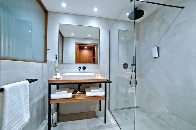 Deluxe Oda, 1 En Büyük (King) Boy Yatak, Balkon, Deniz Manzaralı