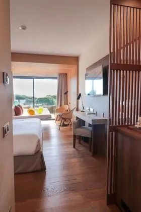 Junior Süit, 1 En Büyük (King) Boy Yatak ve Çekyat, Balkon, Deniz Manzaralı