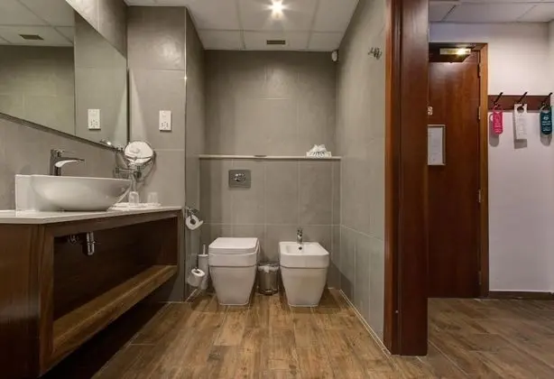 Standard Tek Büyük veya İki Ayrı Yataklı Oda