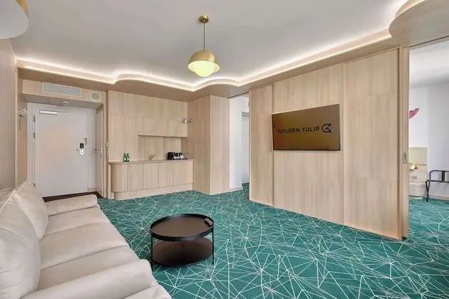 Junior Süit, 1 En Büyük (King) Boy Yatak