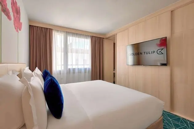 Junior Süit, 1 En Büyük (King) Boy Yatak