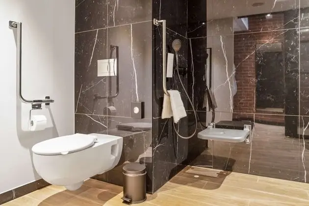 Superior Oda, 1 Büyük (Queen) Boy Yatak