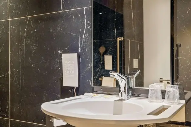 Superior Oda, 1 Büyük (Queen) Boy Yatak