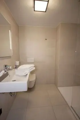 Standard Oda, 1 Tek Kişilik Yatak
