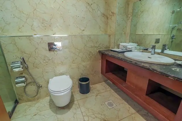 Deluxe Oda, 1 En Büyük (King) Boy Yatak, Şehir Manzaralı