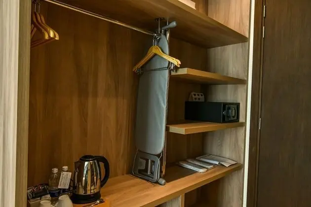 Deluxe Oda, 1 En Büyük (King) Boy Yatak, Şehir Manzaralı