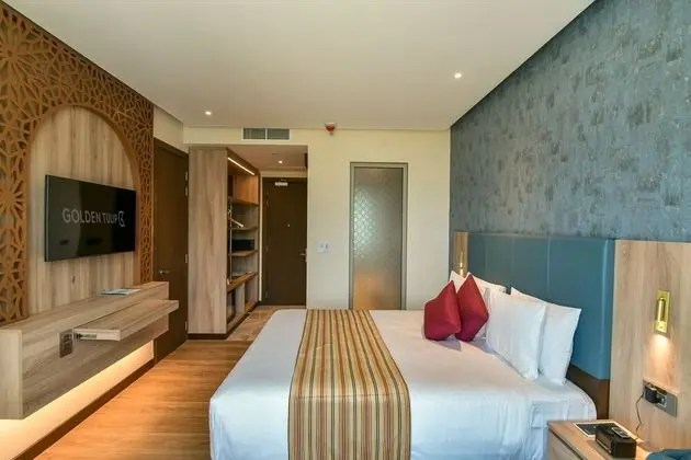 Deluxe Oda, 1 En Büyük (King) Boy Yatak, Şehir Manzaralı