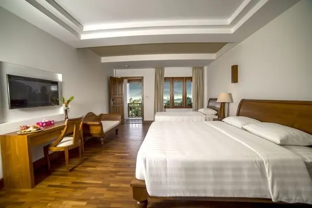 Deluxe Üç Kişilik Oda