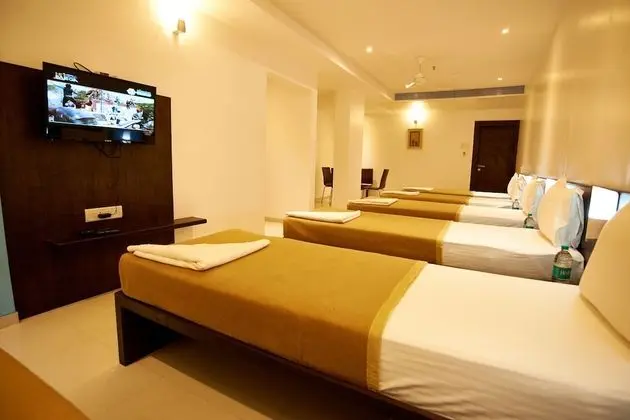 Deluxe Family Four Bed Non AC