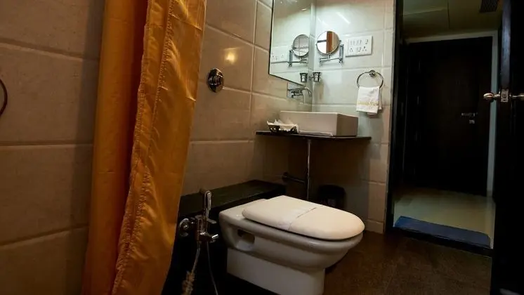 Deluxe Family Four Bed Non AC