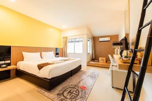 Deluxe Room (Non-smoking)