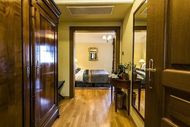 Deluxe Tek Büyük veya İki Ayrı Yataklı Oda